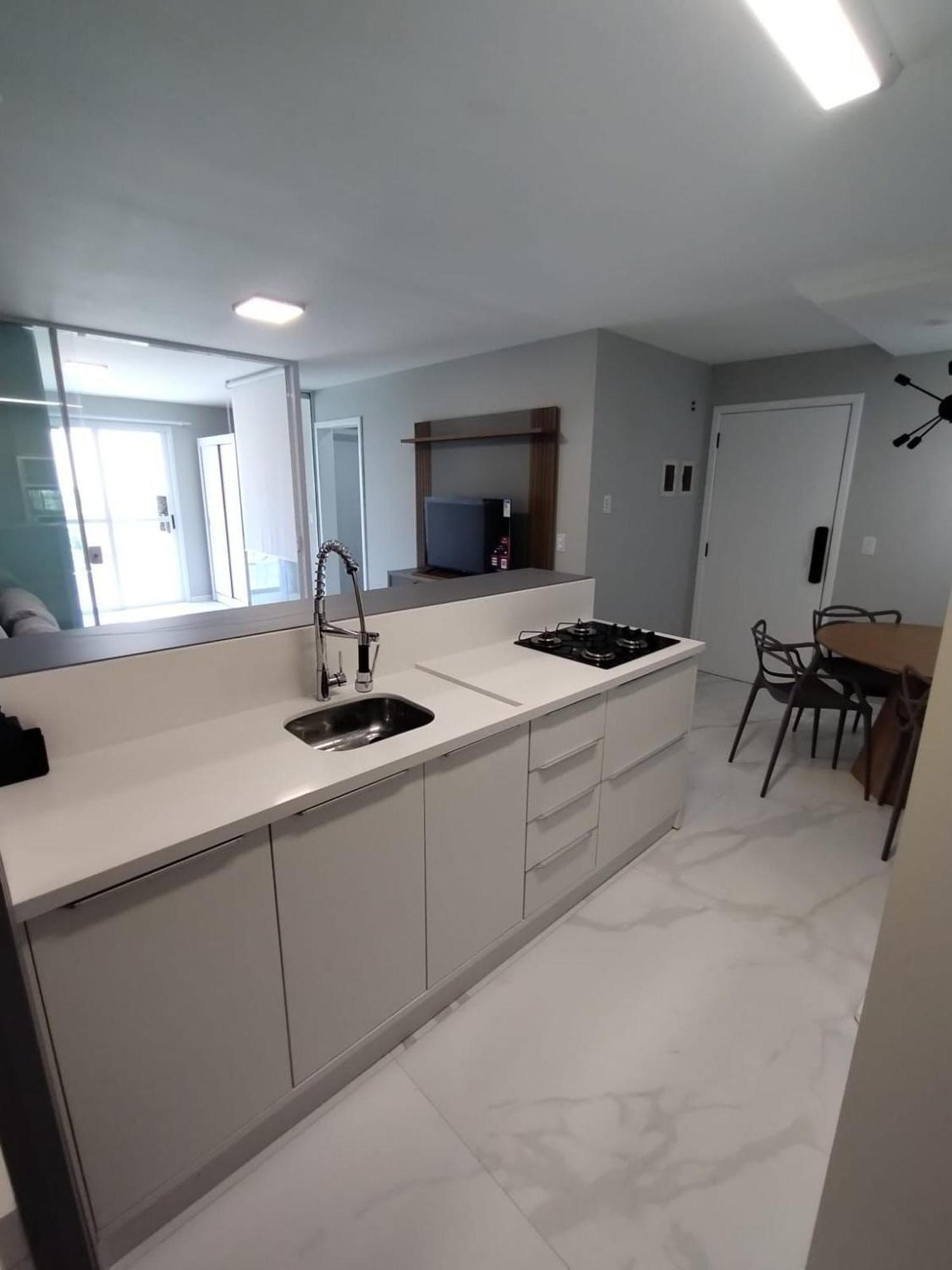 Flat 6 Pessoas Com Piscina Aquecida - Po01i Apartamento Florianopolis