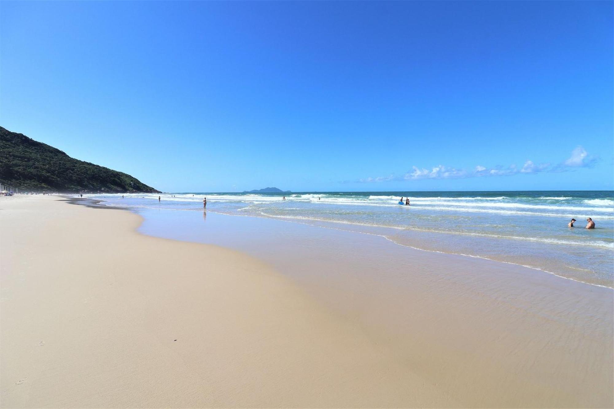 Apartamento Flat 6 Pessoas Com Piscina Aquecida - Po01i Florianopolis